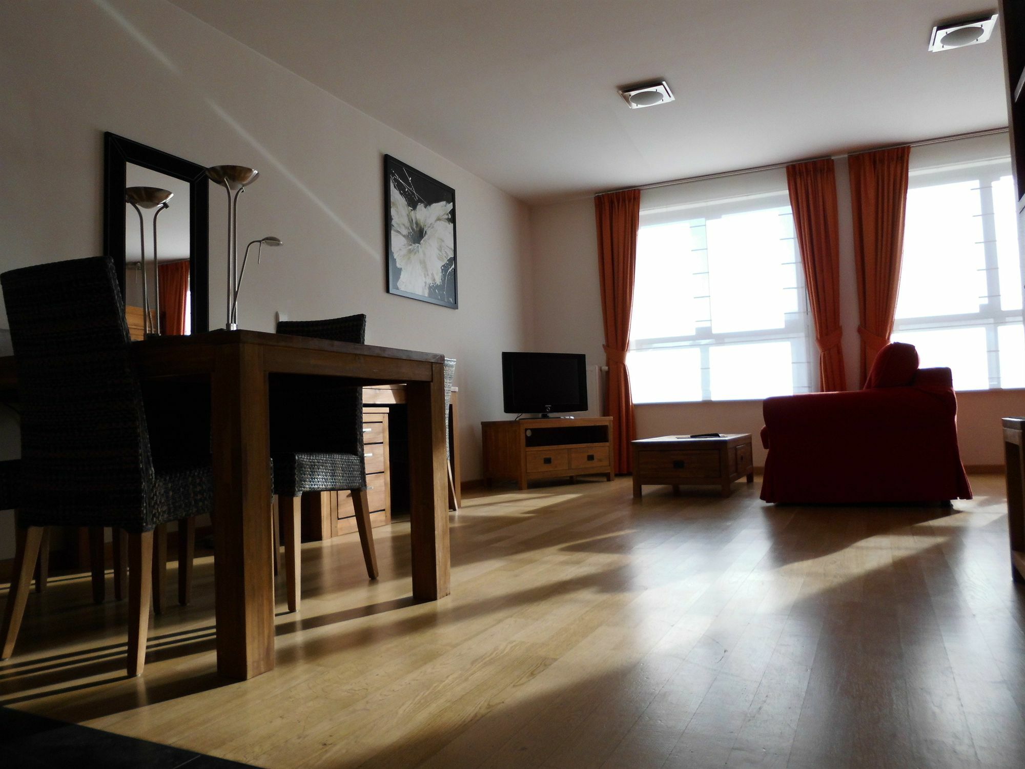 & Housingbrussels * Brussels