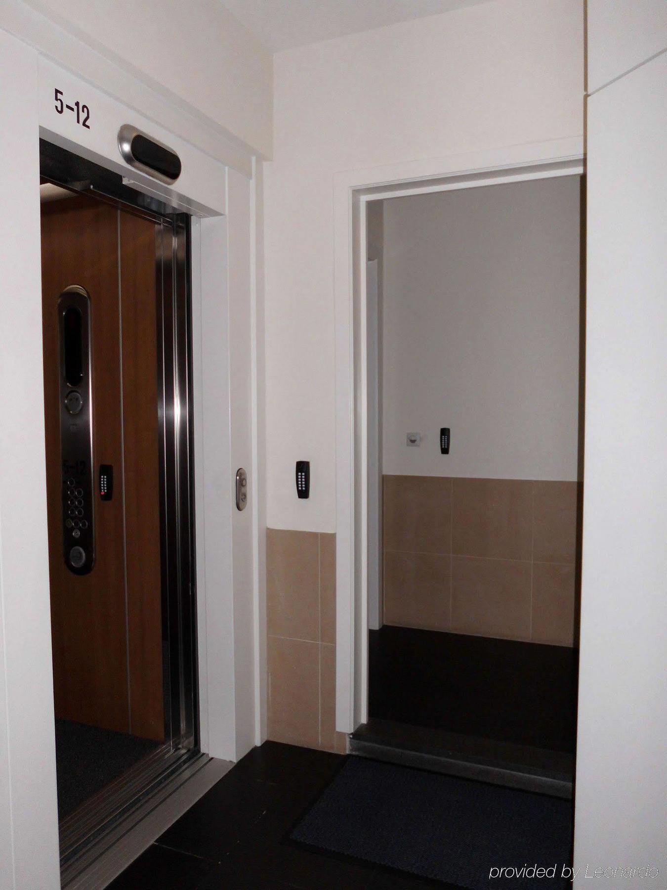 & Housingbrussels Apartamento *